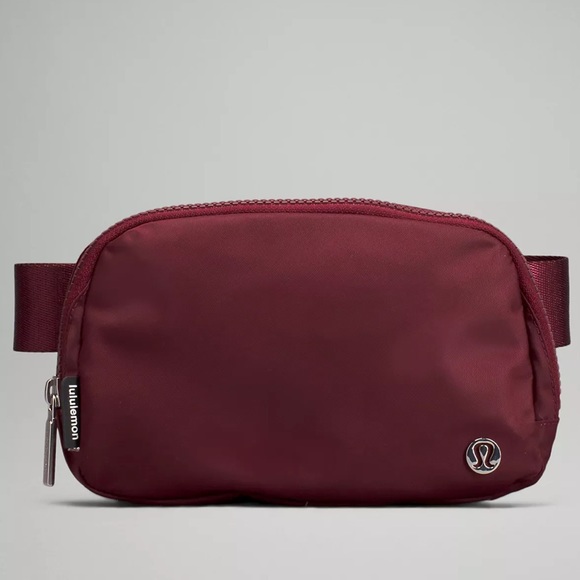 lululemon athletica Handbags - Lululemon everywhere belt bag - NWT. Merlot